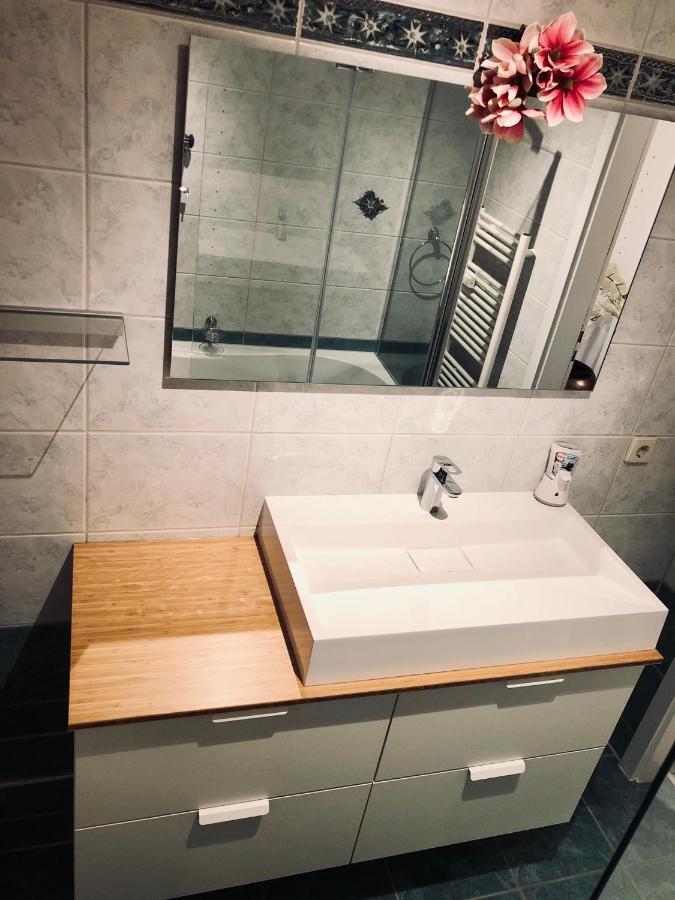 Wohnen Wie Zuhause - Zu Gast In Erfurt Exterior foto